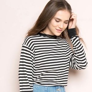 Brandy Melville GRETCHEN top!